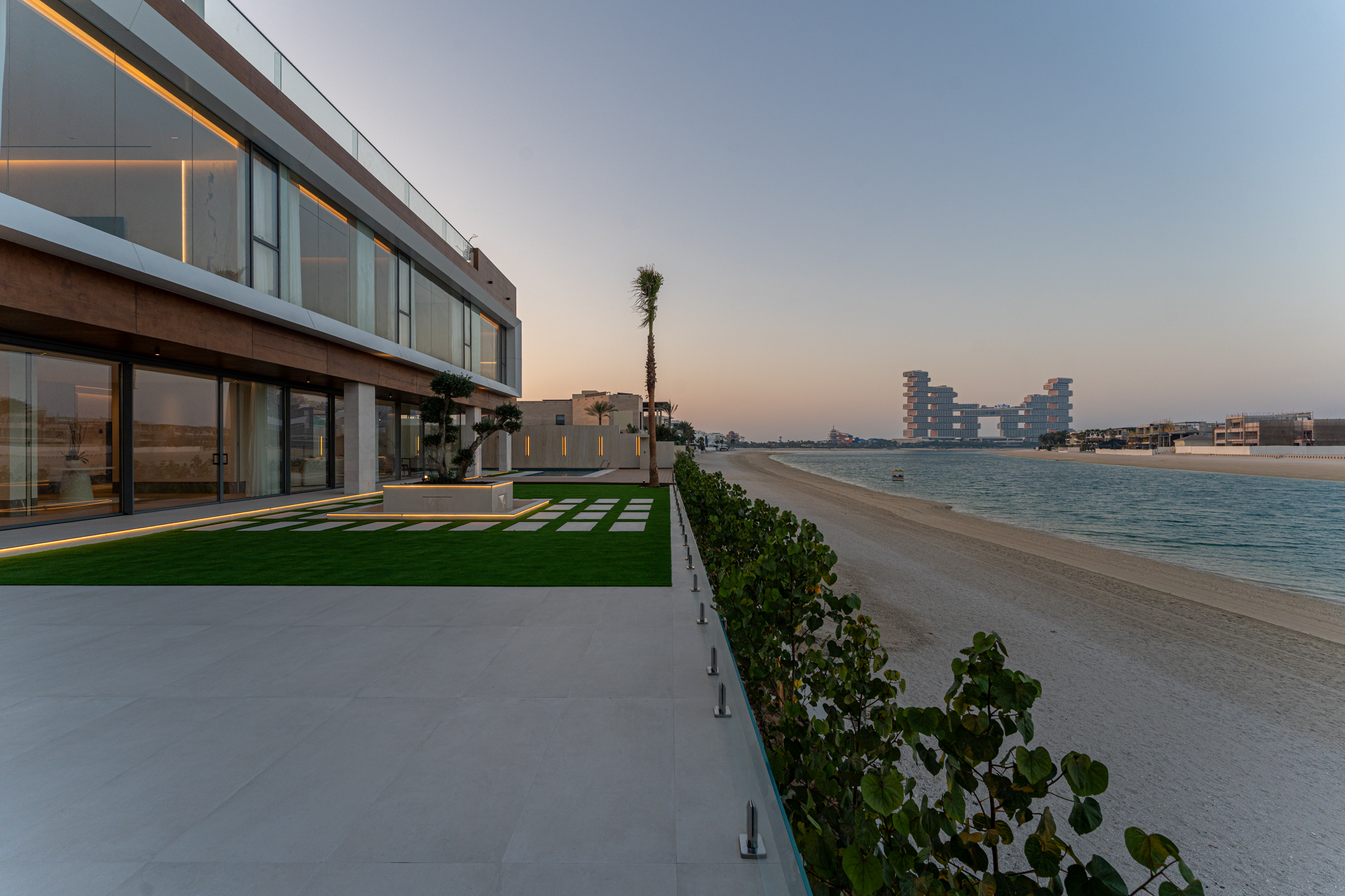Parquet for Dubai Villa Rooftop Terraces Parquet for Dubai Villa Rooftop Terraces